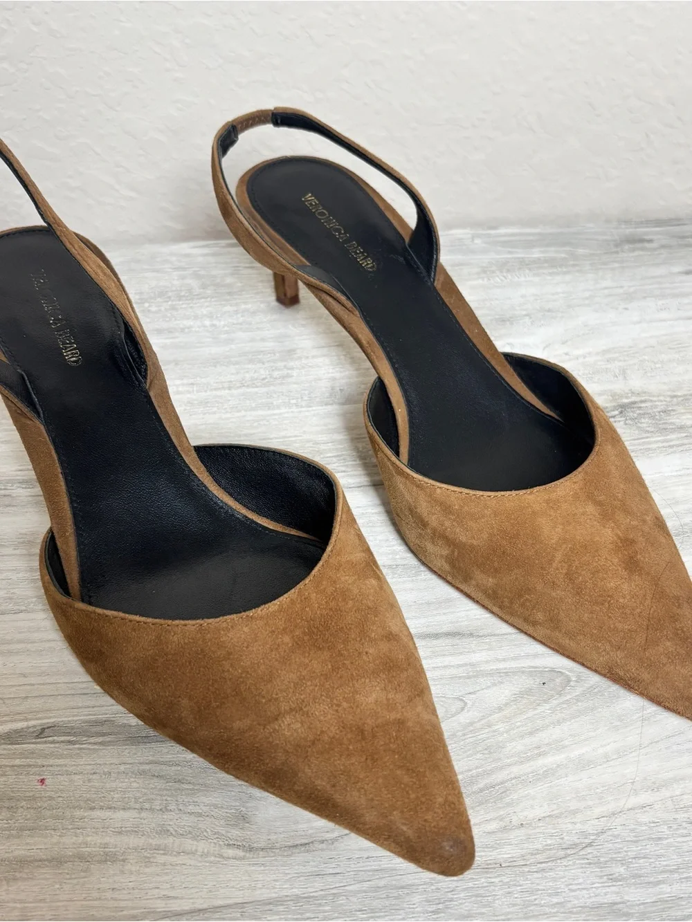 Veronica Beard Caroline Slingback Pointed Toe Suede Tan Kitten Heel Pump Sz 9